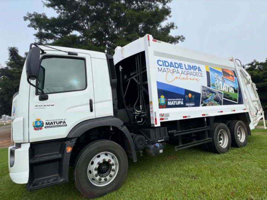 Matupá conta com mais um Caminhão Compactador de Lixo
