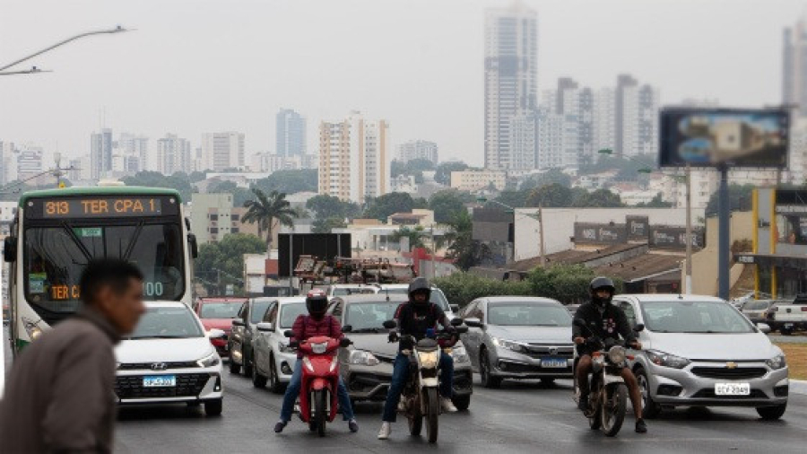 Chuva no fim de semana abre caminho para nova frente fria e Cuiabá terá mínima de 17°C